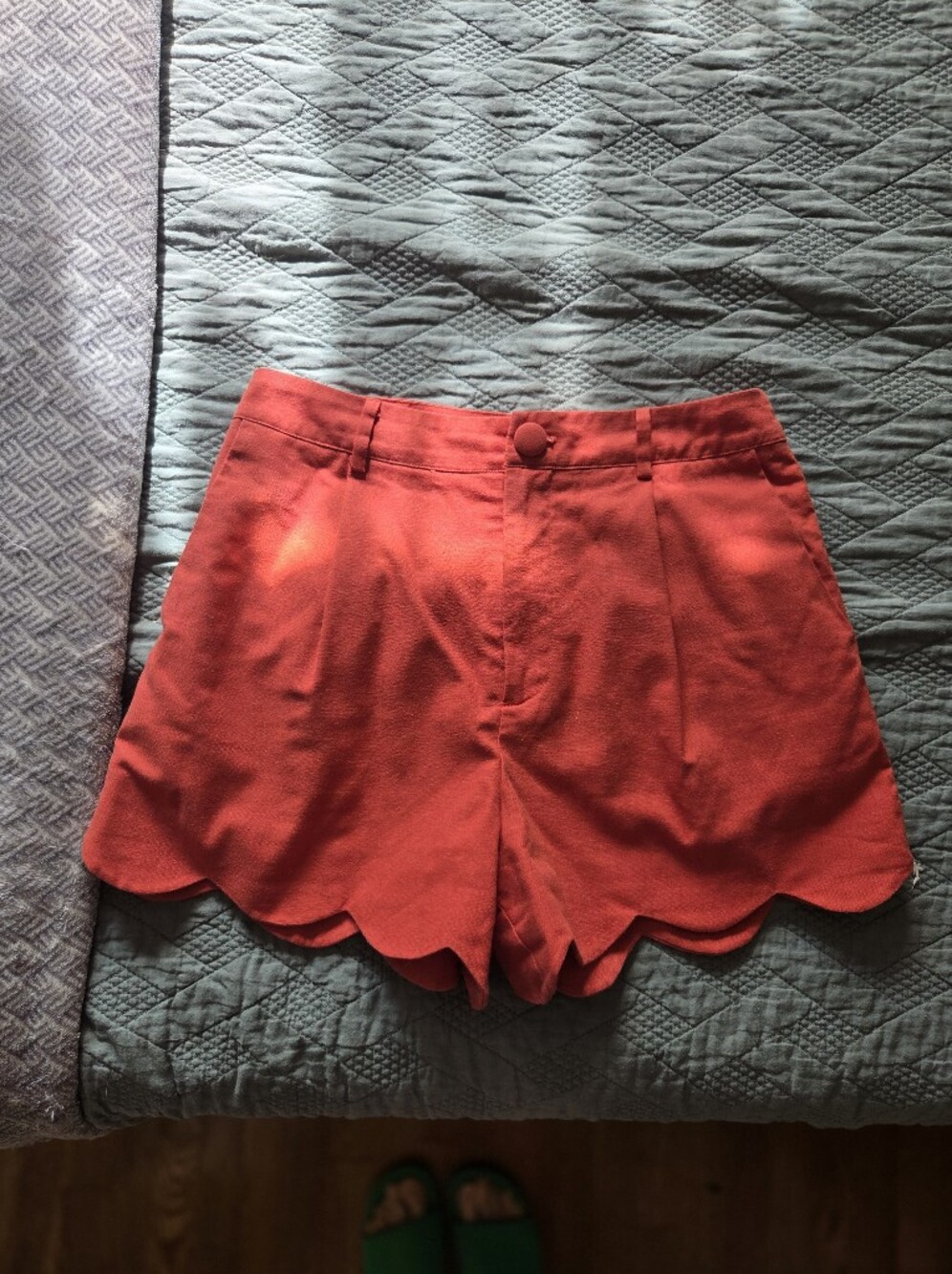 Women’s Red Scallop Hem Shorts